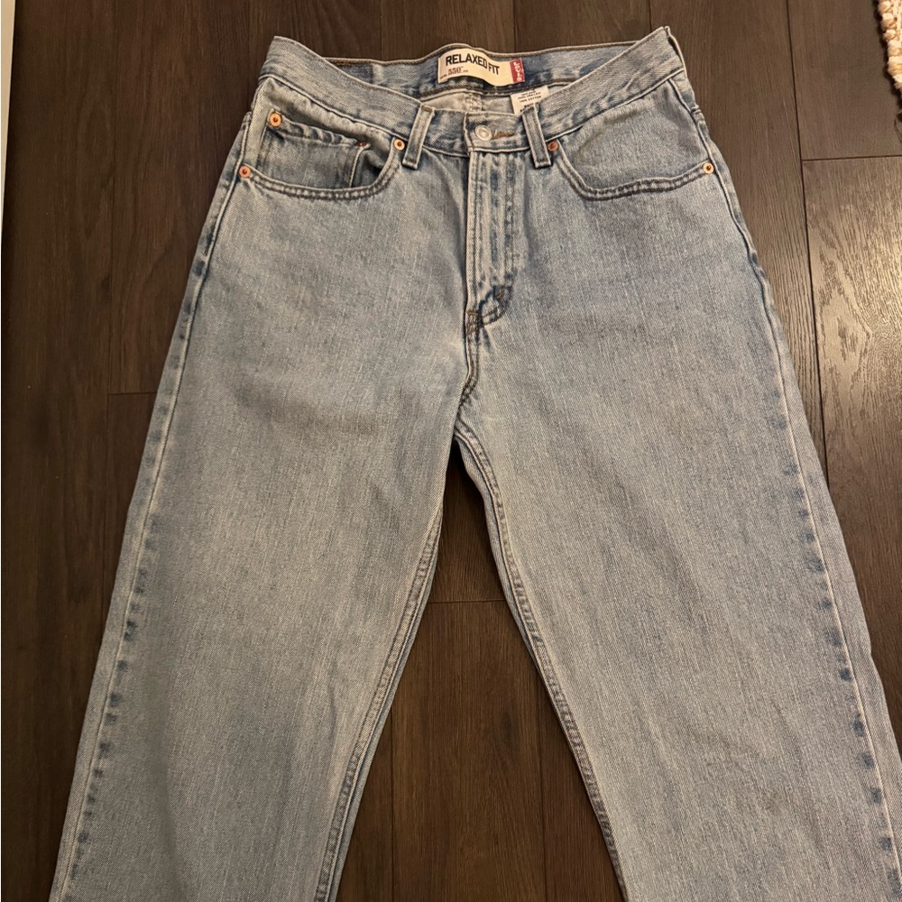 Levi’s straight leg 550 fits about size 28